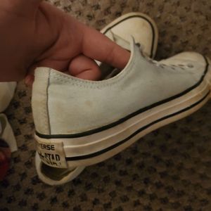 Converse tennis shoes